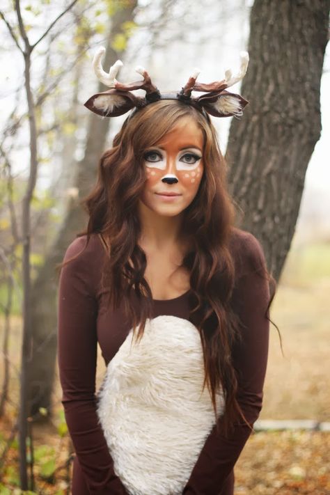 Diy Reindeer Costume, Diy Deer Costume, Deer Halloween Costumes, Diy Fantasia, Deer Outfit, Meme Costume, Handmade Halloween Costumes, Halloween Make-up Looks, Frozen Jr