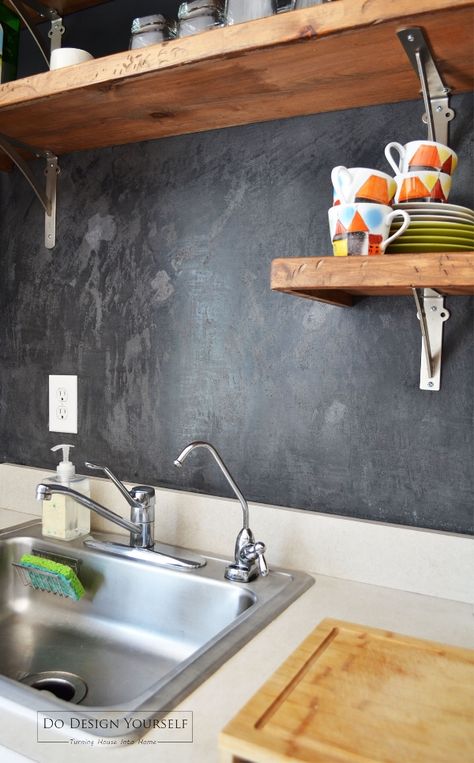 Painted Black Backsplash, Venetian Plaster Backsplash Kitchen, Venetian Plaster Backsplash, Painted Kitchen Backsplash Ideas, Venetian Plaster Kitchen, Painted Backsplash Ideas, Cheap Diy Kitchen, Plaster Kitchen, Diy Kitchen Backsplash Ideas