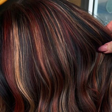 LEHIGH VALLEY HAIR on Instagram: "Our take on calico hair 🤎

#chunkyhighlights #fallhairinspo #lehighvalleyhair #calicohair" Calico Hair Balayage, Calico Hair On Short Hair, Highlight Patterns For Hair, Calico Hair Straight, Peekaboo Calico Hair, Calico Short Hair, Calico Hair Peekaboo, Calico Peekaboo Hair, Calico Highlights