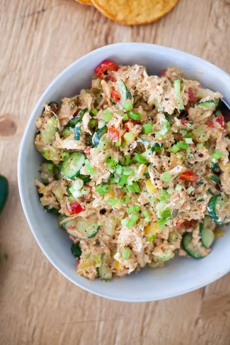 This romesco chicken salad is perfect for keeping in the fridge for macro friendly snacking, and having on hand for lunches! Check out the recipe at www.lillieeatsandtells.com Romesco Chicken, Healthy Rotisserie Chicken Recipes, Macro Foods, Rotisserie Chicken Recipes Healthy, Lillie Eats And Tells, Mexican Chicken Salads, Arugula Pasta, Macro Counting, Costco Chicken