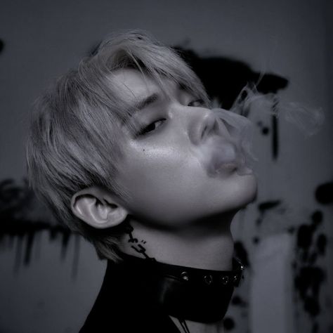 Choi Yeonjun, Dark Icon, Castiel, Dark Wallpaper, Dark Aesthetic, Aesthetic Girl, Pop Group, Male Models, Antonio Mora Artwork