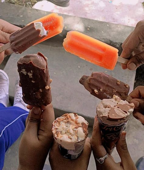 After school Ice cream party with High school friends ✨🌝 #ice_cream Ice Cream With Friends Aesthetic, Ice Cream With Friends, Street Ice Cream, High School Friends, With Friends Aesthetic, School Street, High School Hacks, High School Advice, School Friends