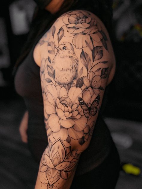 Bird Tattoo Sleeve Women, Robin And Flower Tattoo, Floral Bird Tattoo, Sunflower Shoulder Tattoo, Bird Shoulder Tattoos, Bird And Flower Tattoo, Bird Tattoo Sleeves, Biblical Tattoos, Cute Tats