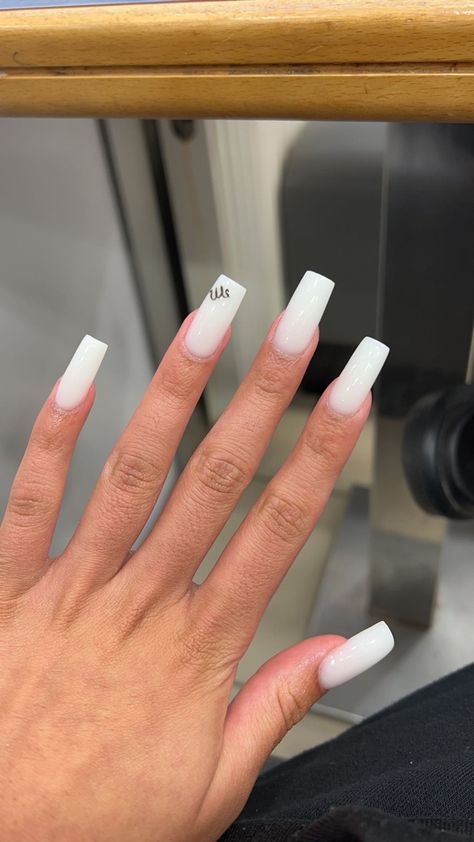 white acrylics with ‘m’ White Base Nails, Nails Plain, Base Nails, Plain Nails, Acrylic Nail Set, Nails Inspo, White Acrylic, White Acrylics, Plain White