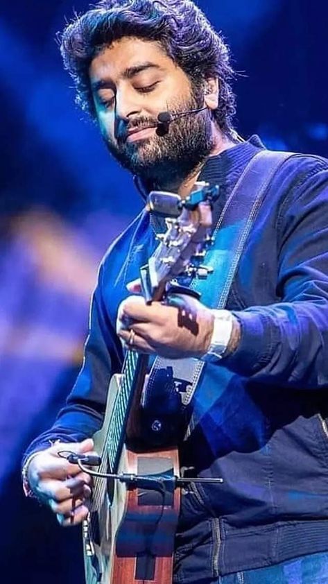 https://en.m.wikipedia.org/wiki/List_of_songs_recorded_by_Arijit_Singh Happy Holi Picture, Best Pic For Dp, Tum Hi Ho, Half Girlfriend, Guitar Boy, Amazing Funny Facts, Arijit Singh, New Photos Hd, Crush Pics