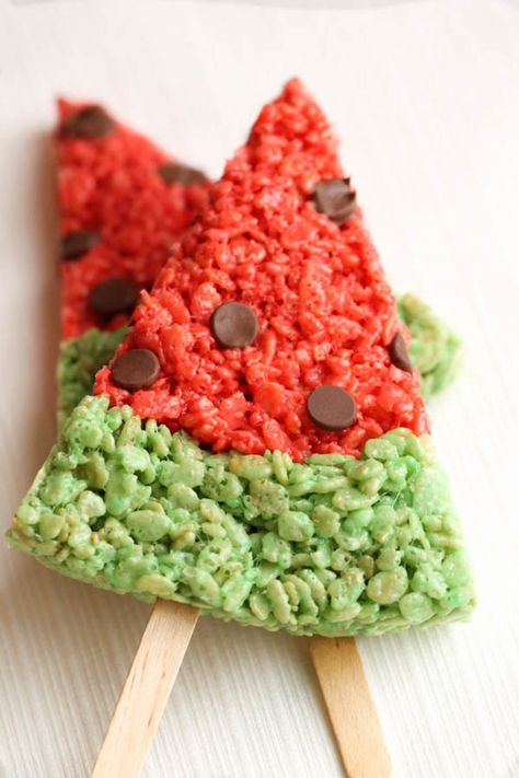 Watermelon Rice Krispie Treats – Six Sisters' Stuff Preschool Snack, Box Lunches, Delicious Rice, Nothing Bundt Cakes, Krispie Treats Recipe, Six Sisters Stuff, Rice Recipes For Dinner, Watermelon Party, Cute Watermelon