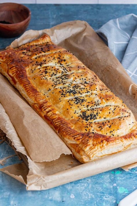 Squash Wellington, Veggie Wellington, Vegetable Wellington, Vegetarian Wellington, Winter Vegetarian Recipes, Butternut Squash Cooking, Vegetarian Pie, Cheese Keto, Vegetable Pie