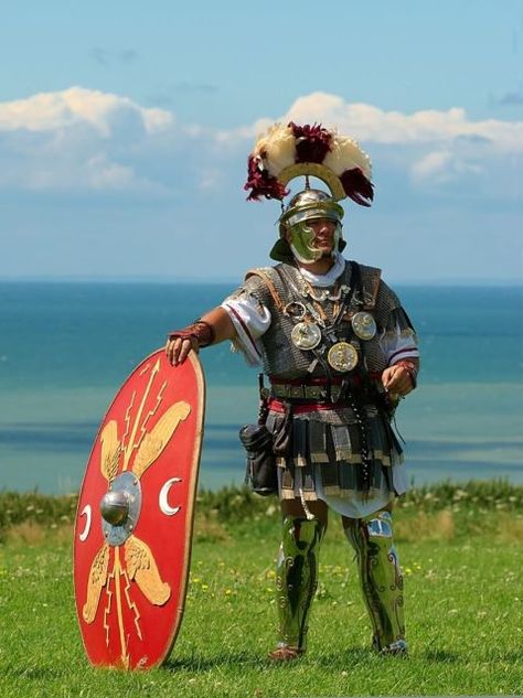 A historical reenactor in Roman centurion costume. Photo Credit. Make Up Bride, Roman Armor, Persian Warrior, Roman Centurion, Roman Legion, Greek Warrior, Rome Antique, Roman Soldiers, Roman Emperor