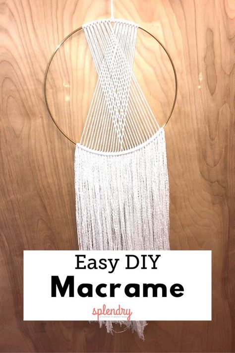 Macrame Circle Diy, Round Macrame Wall Hanging Diy, Easy Macrame Wall Hanging, How To Macrame, Diy Macrame Wall Hanging, Macrame Wall Hanging Tutorial, Easy Diy Costumes, Makramee Diy, Macrame Wall Hanging Diy