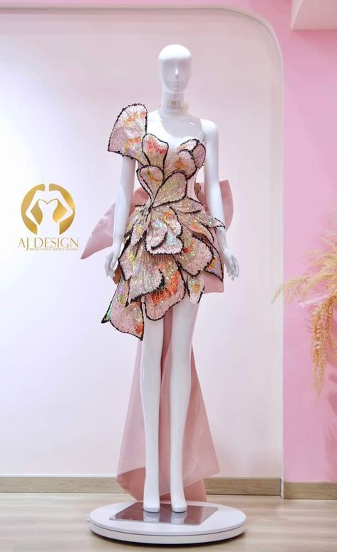 Beautiful khmer dress 🇰🇭 ✂Design : Anjo Fashion Shop📍 Butterfly Outfit Ideas, Mavis Outfit, Monarch Butterfly Party, Butterfly Frock, Butterfly Gown, Khmer Dress, Beauty Pageant Dresses, Met Gala Outfits, Fashion Sketches Dresses