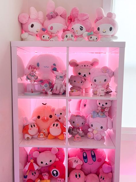 Kawaii Cube Shelf, Purple Kawaii Room, Plush Shelf, Plushie Room, Plushie Organization, Plushie Shelf, Kuromi Room, Toy Collection Room, Stuffed Animal Displays