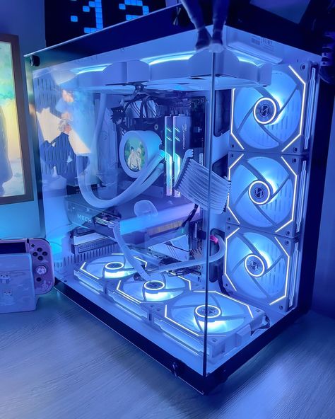 Pc Setup Blue, Anime Pc Setup, Anime Gaming Setup, Figure Room, Pc Inspiration, Pc Aesthetic, 80s Clothes, Pc Builds, Pc Build