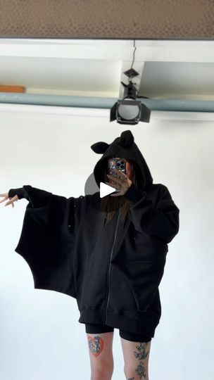 Bat Wing Hoodie, Bat Wing Jacket, Bat Jacket, Bat Outfit, Batwing Hoodie, Bat Cape, Bat Hoodie, Bat Sleeve, Diy Makeover