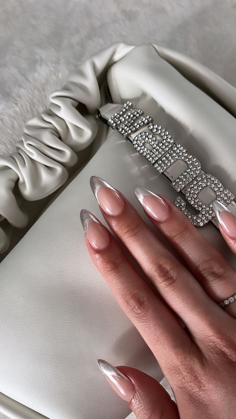 Almond Acrylic Nails, Girls Nails, Minimalist Nails, Dream Nails, Fire Nails, Pretty Acrylic Nails, Fancy Nails, Nails Inspo, Best Acrylic Nails