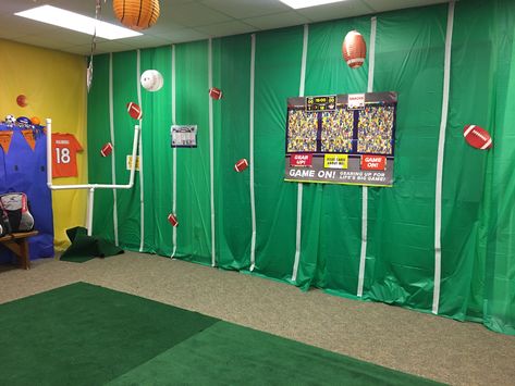 Sports Theme Crafts, Sports Meet Decoration Ideas, Sports Themed School Hallway, Sports Day Stage Decoration Ideas School, Vbs Sports Theme, Sports Classroom Transformation, Sports Vbs, Camping Preschool, Football Room