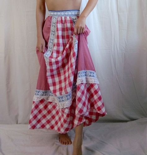 1960s vintage handmade red gingham picnic prairie skirt from ariessencebyariel.etsy.com Prairie Skirt Outfit, Red Gingham Skirt, Prairie Aesthetic, Coral Maxi Skirts, Picnic Fashion, Festival Maxi Skirt, Gingham Picnic, Gothic Lingerie, Trendy Outfit Inspo