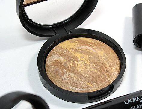 Laura Geller Balance-N-Brighten Laura Geller Balance And Brighten, Laura Mercier Concealer, Going Blonde From Brunette, Highlighter Swatches, Bronzer Makeup, Laura Geller Makeup, Going Blonde, Natural Beauty Makeup, Makeup Samples