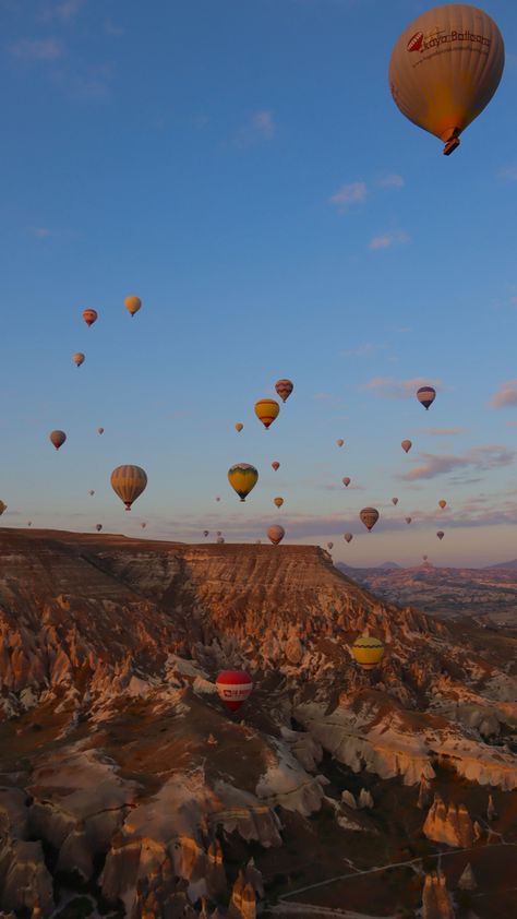 Turkey Hot Air Balloon Aesthetic, Hot Air Balloons Aesthetic, Turkey Aesthetic Pics, Turkey Asethic, Turkey Astethic, Turkey Country Aesthetic, Turkey Moodboard, Turkya Travel, Cappadocia Turkey Aesthetic