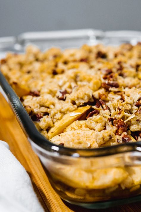 Simple Maple Pecan Apple Crisp - The Mindful Meringue Apple Crisp Recipe, Pecan Rolls, Maple Pecan, Apple Crisp Recipes, Crisp Recipe, Fall Baking, Baked Apples, Apple Crisp, Chopped Pecans