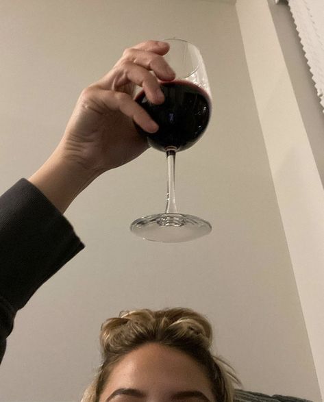 Madelyn Cline, New York Life, Fool Gold, Wine Drinks, Blonde Girl, Me Time, Aesthetic Photo, Red Wine, A Woman