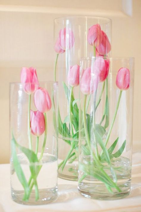 Tulips In Glass Vase, Tulip Wedding Decor, Tulips Centerpiece, Florist Arrangements, Tulip Arrangements, Tulip Centerpiece, Spring Party Decorations, Tulip Decor, Tower Vase