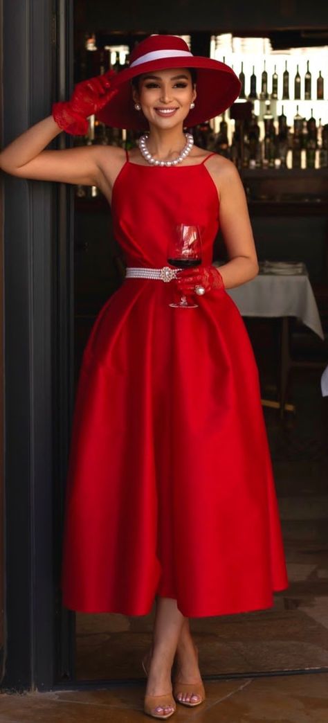 Outfit With Hats For Women, Winter Tea Party Outfit, Red Classic Dress, Retro Glamour Dress To Impress, Old Hollywood Outfits, Gloves Outfit Classy, Gloves Outfit, Dress And Gloves, Vintage Red Dress