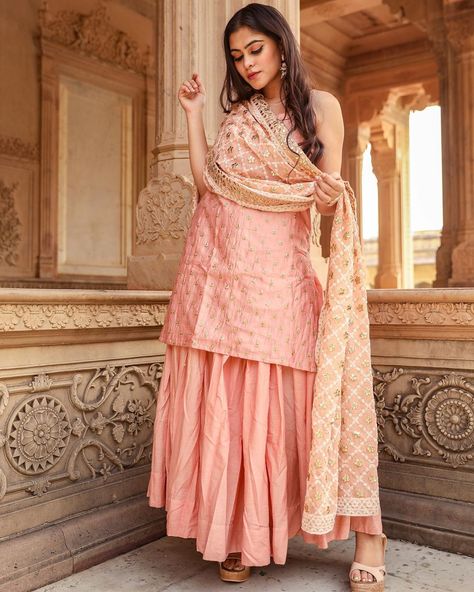 ♥ Indo-Western Glam -   #fashion #trend #trends #fusion #indian #indowestern #indowesternfashion #indowesternfusion #fusionfashion #indianfashion #style #indianstyle #bridesmaiddresses #outfit #outfitideas #engagementoutfit #outfitinspiration #fashioninspo #fusiondress #latestfashion #bollywood #bollywoodstyle #lehenga #dress #latestlehenga #gorgeouslyflawed #diptitiwari #blouse #indian #gown #sarees #surat #blouses  #blousedesigns #ootd #saree Gulabo Jaipur, Anarkali Kurtis, Indian Gown, Lehenga Dress, Blouse Indian, Festive Wear, Rajasthan India, Indo Western, Indian Ethnic Wear