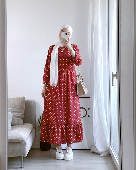 Hijab Fashion Aesthetic, Aesthetic Hijabi Outfits, Aesthetic Hijabi, Style Outfits Summer, Summer Vibes Aesthetic, Modest Outfits Muslim, Outfits Muslim, Modest Casual Outfits, Mode Hijabi