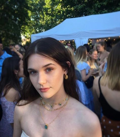 Sai Bennett, Girl Crushes, Santa Monica, Face Claims, Google Photos, Pearl Necklace, Choker Necklace, To Share, Lily