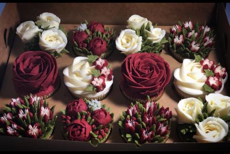 Burgundy Cupcakes Wedding Ideas, Merlot Wedding, Latter Day Bride, Bridal Shower Drinks, Cake Rustic, Blush Wedding Cakes, Red Cupcakes, Cupcake Cake Designs, Floral Cupcakes