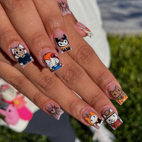 Halloween Nails Short Hello Kitty, Halloween Hello Kitty Nails Short, Hello Kitty Scream Nails, Hello Kitty Halloween Nails Short, Hello Kitty Chucky Nails, Short Character Nails, Hello Kitty Nails Halloween, Hello Kitty Fall Nails, Sanrio Halloween Nails