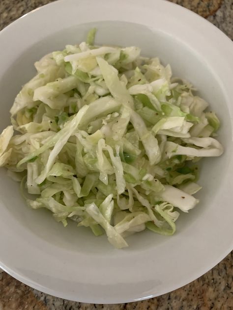 Oil Vinegar Coleslaw, Oil And Vinegar Coleslaw Dressing, Vinegar And Oil Coleslaw Recipe, German Slaw Recipe, Coleslaw Recipe Vinegar, German Slaw, German Coleslaw Recipe, German Coleslaw, Oil And Vinegar Coleslaw