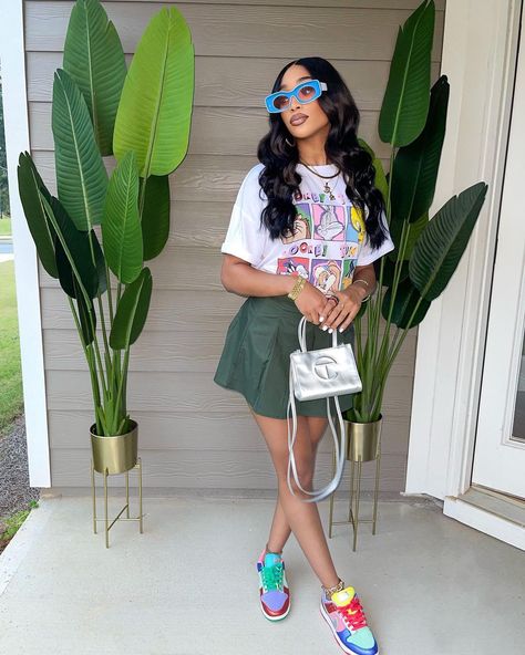 KT on Instagram: "Real Good Girl 💕 Use Code: SLAYLYNN for 20% off @princesspollyboutique 💐" Sunset Pulse Dunks, Silver Telfar, Dubai Women Fashion, Telfar Shopping Bag, Dunk Outfit, Telfar Bag, Dunks Outfit, Classy Girl