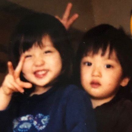 Predebut Pics Shifting, Korean Kids Girl, Korean Kids, Childhood Pictures, Korean Photo, Korean Best Friends, Asian Kids, That's Me, Boy Best Friend