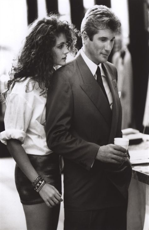 Pretty Woman...Julia Roberts & Richard Geer Pretty Woman Movie, Beau Film, Septième Art, Image Film, Woman Movie, Richard Gere, Movie Couples, Julia Roberts, Romantic Movies