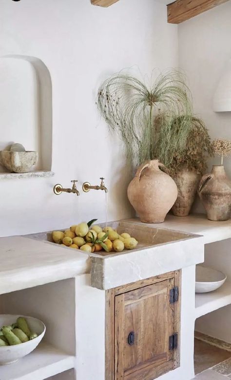 Greece House, White Lodge, Tv Nook, Tuscany Style, Spanish Decor, Mediterranean Interior, Mediterranean Style Home, Modern Mediterranean, Mediterranean Kitchen