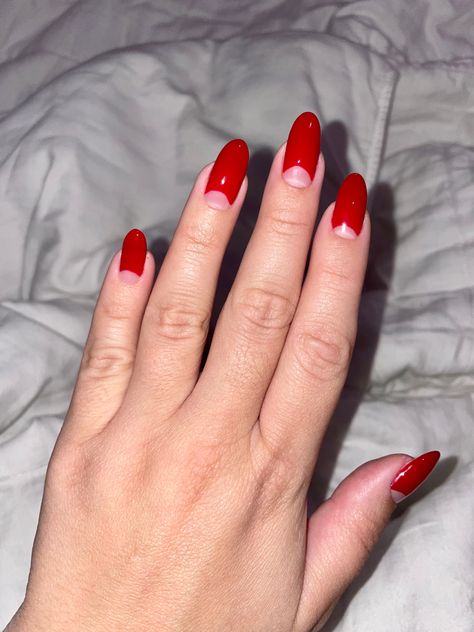 Marylin Monroe nails half moon nails opi red Nails Vintage, Half Moon Nails, Moon Nails, Half Moon, Manicure And Pedicure, Manicure, Moon, Nails, Red