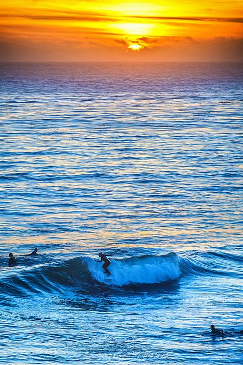 santa cruz surf 02 - Michael Filippoff Santa Cruz Aesthetic, Orange Blue Aesthetic, Snowboard Pictures, Santa Cruz Surf, California Mountain, California Roadtrip, Surfing Santa, Salt Life, Surf Skate