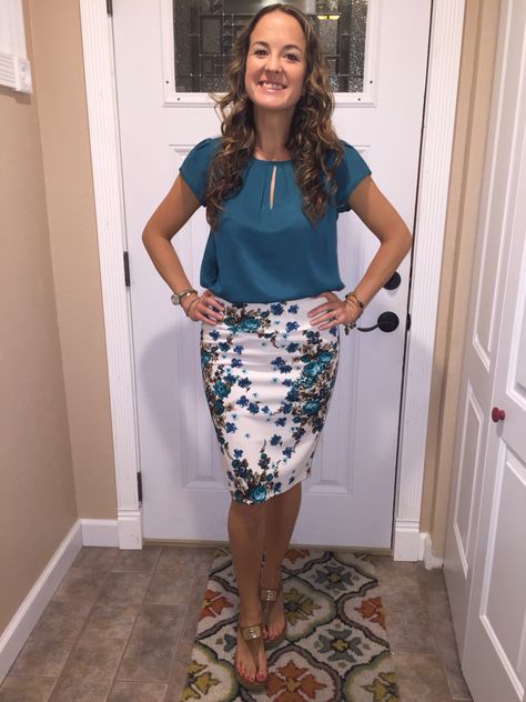 Here's one way to rock your LuLaRoe #cassie skirt! #lularoe #cassieskirt #fashion www.Facebook.com/LuLaRoeByKristenBarnes Neutral Sandals, Church Outfit, Lula Roe, Lularoe Outfits, Teal Top, Cassie Skirt, Lularoe Cassie, Vip Group, Lula Roe Outfits