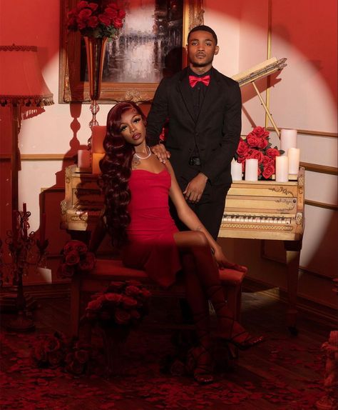 Black Family Valentines Day Photoshoot, Black Couple Valentines Day Photoshoot, Valentine’s Day Photoshoot Aesthetic, Valentines Day Photoshoot Ideas Couple, Valentine’s Day Photoshoot Couples, Couple Valentines Day Photoshoot, Couples Valentines Day Photoshoot, Vday Shoot, Valentines Shoot