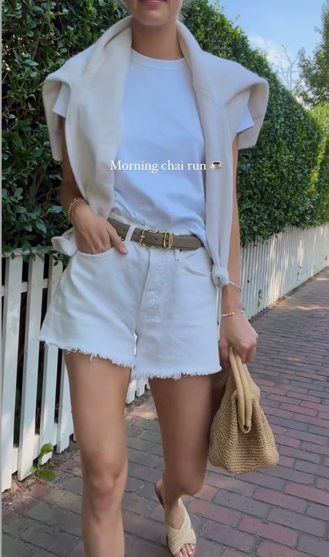 Meredith Hayden Style, Meredith Hayden, Modest Style, Uni Outfits, Beach Outfits, Malaga, Summer 2024, Summer Outfit, Beach Outfit