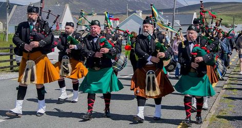 Irish Men Wearing Kilts! | Authentic Vacations Irish Kilt, Celtic Nations, Scottish Kilts, Irish Flag, Irish History, Police Patches, Music Fest, Bagpipes, Men Wear