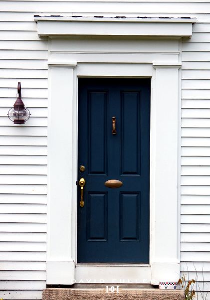 David Fuller PhotoGraphix, thefullerview: Little Compton RI photo credit: Blue door Dark Front Door, Navy Front Door, Blue Front Door, Pintura Exterior, Exterior Front Doors, Painted Front Doors, Front Door Colors, Blue Door, Door Color