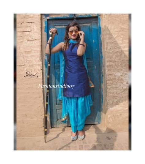 Dhoti Shalwar, Dhoti Salwar, Patiala Dress, Patiyala Dress, Patiala Suit Designs, Costume Bleu, Punjabi Fashion, Designer Punjabi Suits, Punjabi Outfits