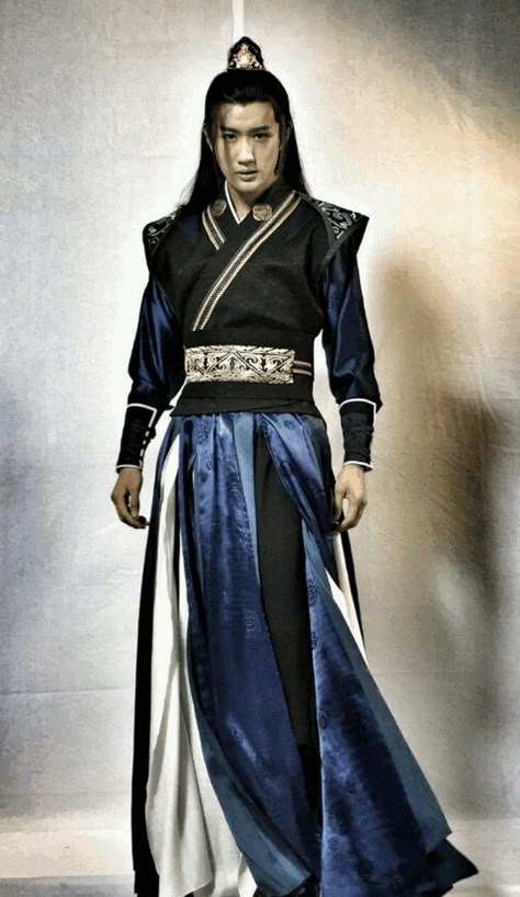 Ancient Wuxia Gong Fu Swordsman Long Robe Clothes Complete Set for Men Chinese Traditional Clothing Men, Ancient China Clothing, Asian Traditional Clothes, Japanese Traditional Clothing, China Clothes, Chinese Traditional Clothing, Men's Robes, Chinese Clothing, Asian Outfits