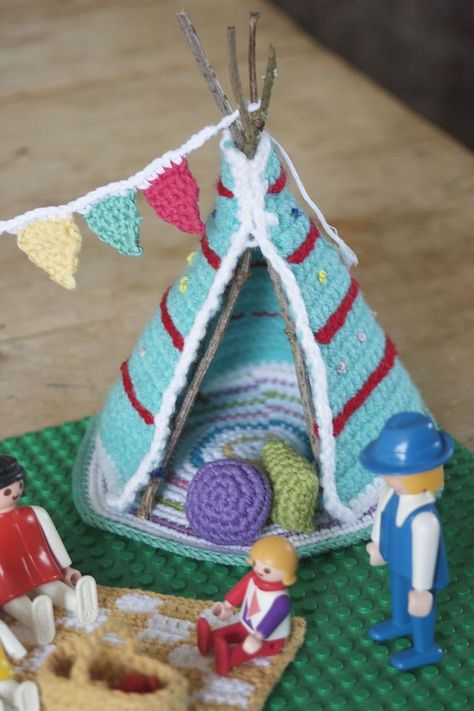 let's go camping kate bruning teepee and cushions Crochet Camping, Crochet Books, Crochet Home, Crochet For Kids, Go Camping, Knitted Toys, Crochet Gifts, Crochet Dolls, Crochet Animals