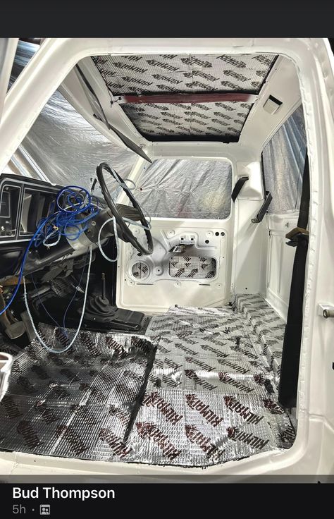 Square Body Stepside, Obs Ford Interior Mods, Obs Chevy Interior, Truck Interior Ideas, 80s Chevy Truck, Ford F150 Interior, Ford F150 Custom, Ford Crew Cab, 79 Ford Truck