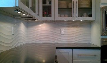 Wave Tile Backsplash | Kitchen Backsplash - Wave Panel Tile contemporary kitchen Wave Tile, Backsplash Herringbone, Granite Ideas, Contemporary Backsplash, White Tile Kitchen Backsplash, Backsplash With Dark Cabinets, Kitchen Colours, Industri Modern, Modern Backsplash