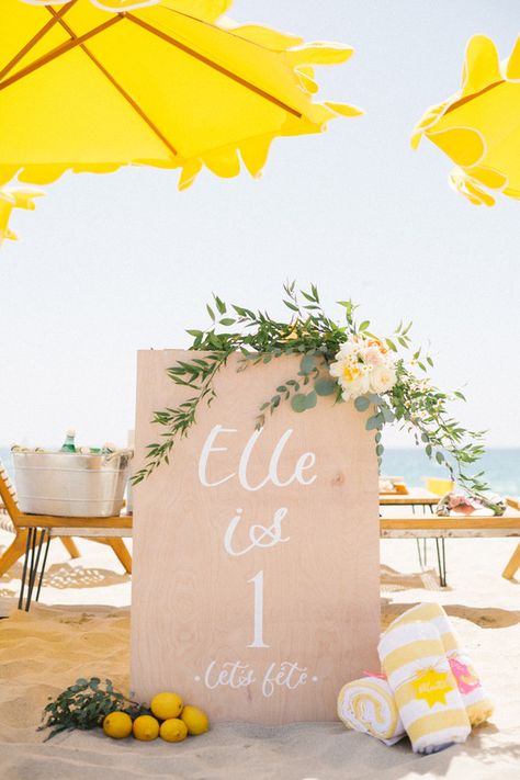 Italian beach party themed 1st birthday by Beijos Events | 100 Layer Cakelet | Bloglovin’ Beach Dinner Parties, Birthday Beach Party, Beach Birthday Party, Happy Birthday Baby, Beach Themed Party, Beach Birthday, 1st Birthdays, Baby Party, 1st Birthday Girls