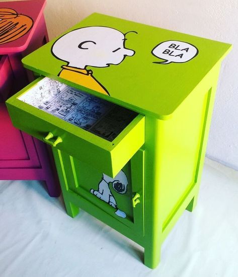 Recycle Design, Whimsical Painted Furniture, Whimsical Furniture, Cute Furniture, Diy Furniture Renovation, Painting Furniture Diy, Furniture Renovation, Funky Painted Furniture, Funky Furniture